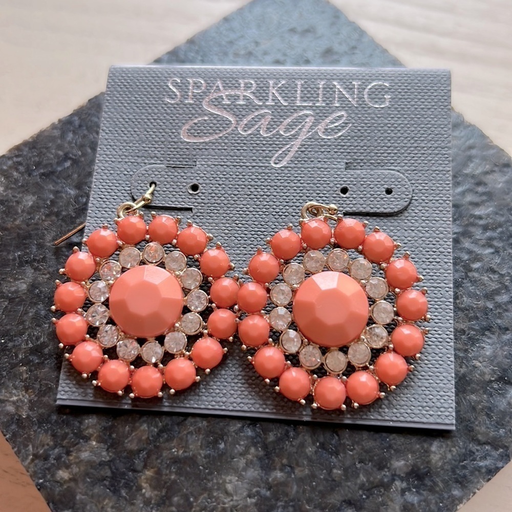 Sparkling Sage Drop Gypsy Earrings NWOT